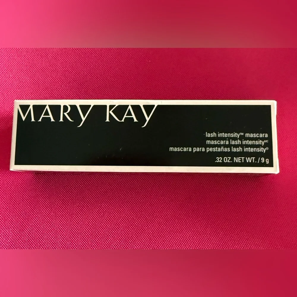 Mary Kay Lash Intensity Mascara - Black New in Box